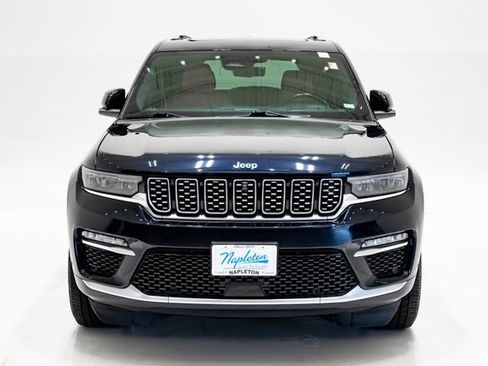 Used 2022 Jeep Grand Cherokee Summit w/ Advanced Protech Group IV AWD/4WD image 4