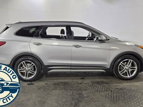 Used 2019 Hyundai Santa Fe XL AWD/4WD image 8