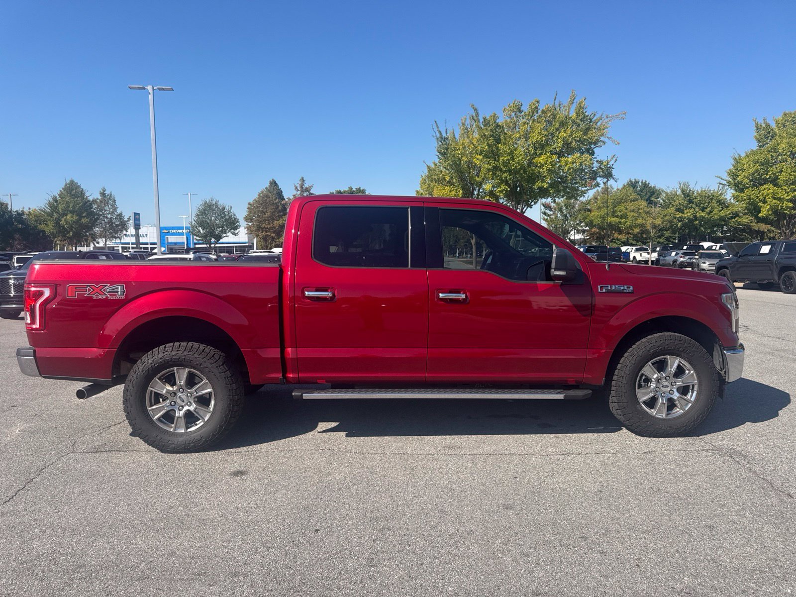 Used 2017 Ford F150 XLT w/ Equipment Group 301A Mid AWD/4WD image 4