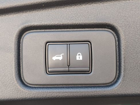 Used 2025 Nissan Pathfinder SV w/ Cargo Package FWD image 31
