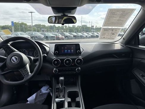 Used 2024 Nissan Sentra S FWD image 11