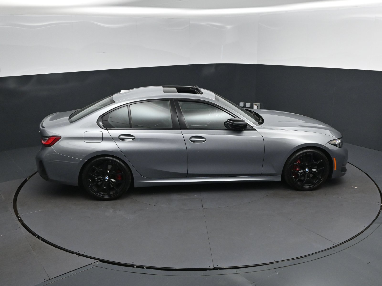Certified 2026 BMW 330i Sedan w/ M Sport Package RWD image 36
