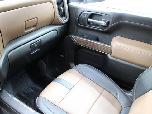 Used 2023 Chevrolet Silverado 2500 High Country AWD/4WD image 33