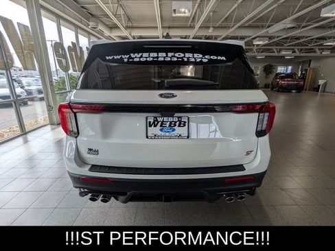 Used 2025 Ford Explorer ST image 7