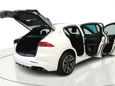 Used 2023 Maserati Grecale GT AWD/4WD image 14