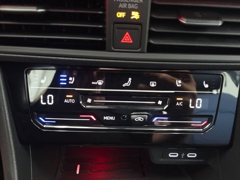 New 2026 Volkswagen Jetta SEL FWD image 33