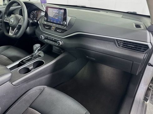 Used 2022 Nissan Altima 2.5 SV FWD image 33