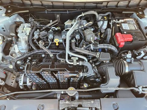 Used 2024 Nissan Altima 2.5 SV image 32