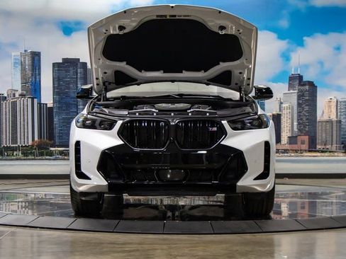 New 2026 BMW X6 M60i image 4
