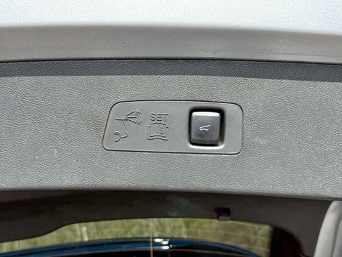 Used 2023 Lincoln Corsair AWD w/ Equipment Group 101A image 14