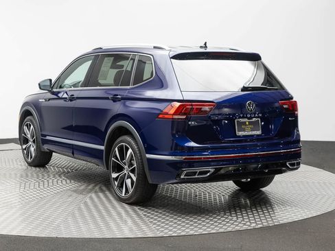 Used 2023 Volkswagen Tiguan SEL R-Line AWD/4WD image 4