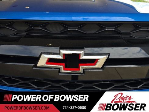 Certified 2024 Chevrolet Colorado ZR2 w/ LPO, Tailgate Decal Package AWD/4WD image 5