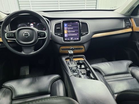 Used 2018 Volvo XC90 T6 Inscription w/ Convenience Package image 2