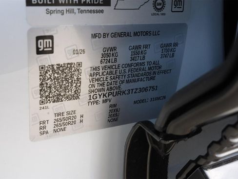 New 2026 Cadillac Lyriq Sport w/ LPO, Floor Liner Package image 31