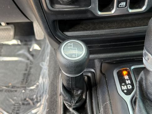 Used 2020 Jeep Wrangler Unlimited Sport S AWD/4WD image 28