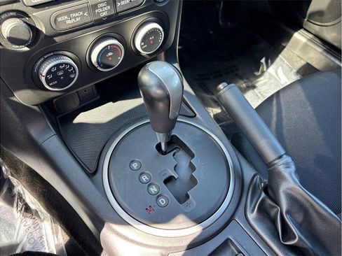 Used 2013 MAZDA MX-5 Miata Club image 25