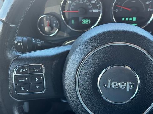 Certified 2018 Jeep Wrangler Unlimited Sport image 23