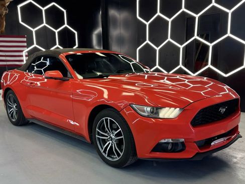 Used 2015 Ford Mustang Premium w/ Equipment Group 201A image 4