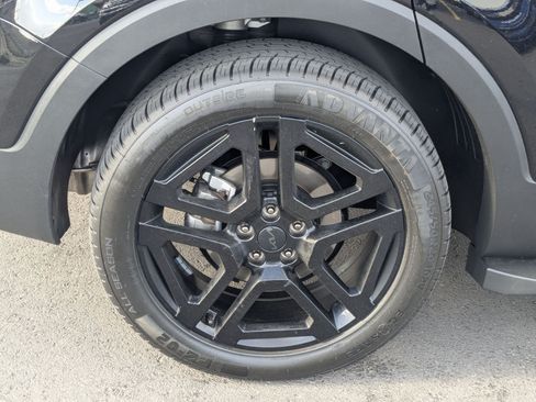 Certified 2025 Kia Telluride EX X-Line AWD/4WD image 12