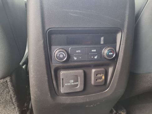 Used 2021 Buick Enclave Premium w/ Sun and Sites Package AWD/4WD image 17