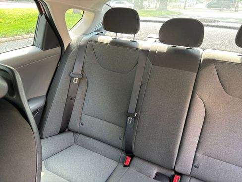 Used 2025 Kia K4 FWD image 34