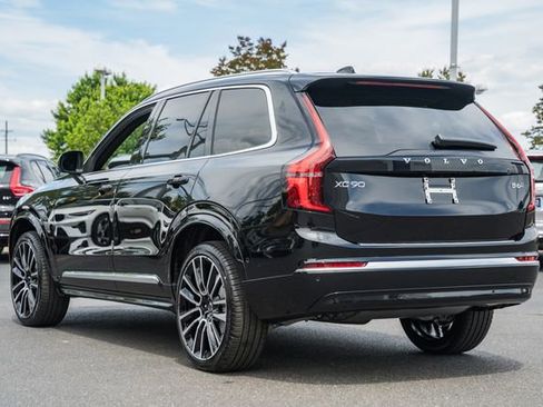 New 2026 Volvo XC90 B6 Plus w/ Protection Package Premier AWD/4WD image 5