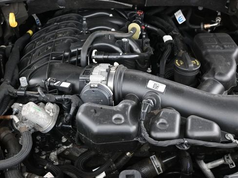 Used 2023 Jeep Grand Cherokee L Laredo AWD/4WD image 43
