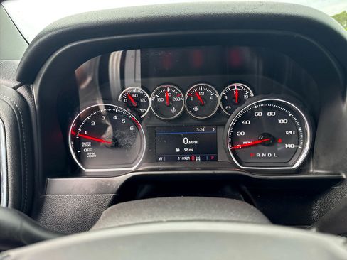 Used 2020 Chevrolet Silverado 1500 LT w/ Texas Edition image 33