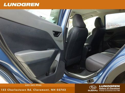 Used 2024 Subaru Crosstrek 2.0i Premium image 17