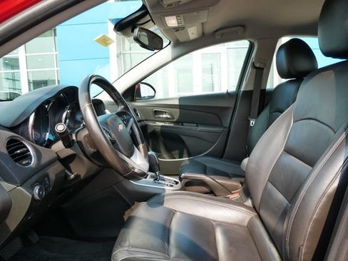 Used 2015 Chevrolet Cruze LT w/ RS Package FWD image 7