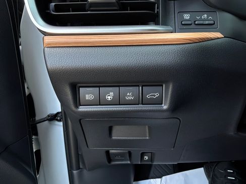 New 2026 Toyota Grand Highlander Limited AWD/4WD image 24