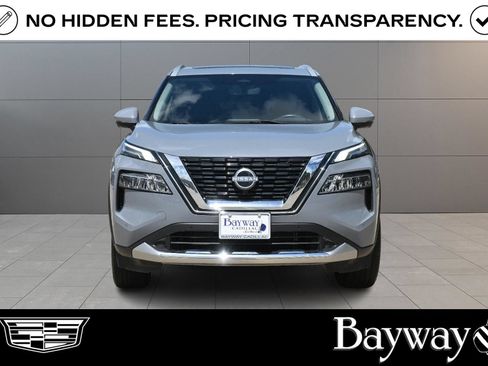 Used 2023 Nissan Rogue Platinum w/ Platinum Premium Package AWD/4WD image 2