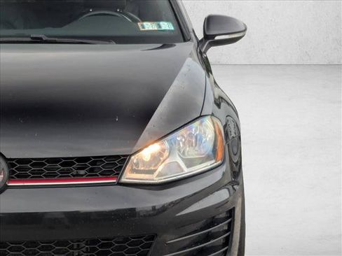 Used 2015 Volkswagen GTI SE FWD image 9