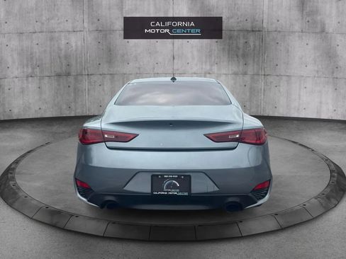 Used 2017 INFINITI Q60 2.0t w/ Moonroof Package RWD image 6