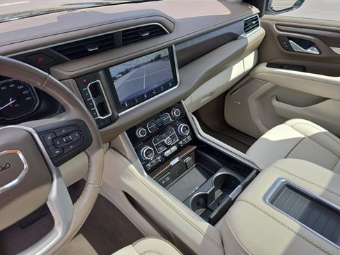 Used 2021 GMC Yukon Denali image 26