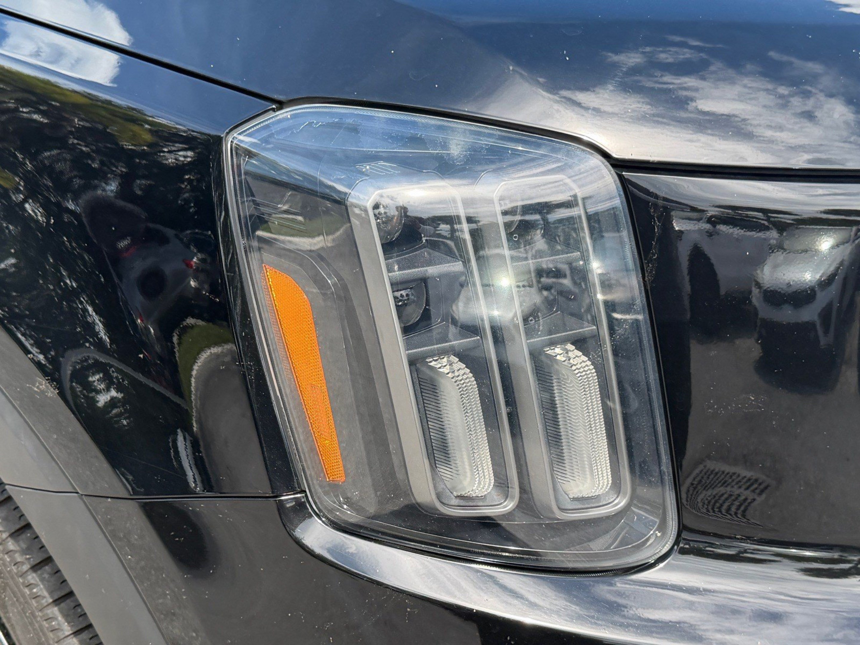 Used 2023 Kia Telluride SX X-Line AWD/4WD image 40