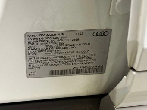 Certified 2023 Audi Q5 e Prestige AWD/4WD image 25
