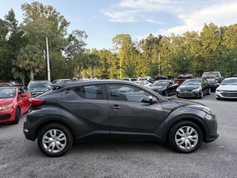 Used 2021 Toyota C-HR LE image 7