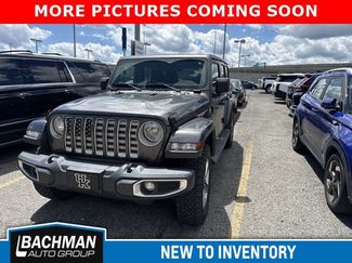 Used 2019 Jeep Wrangler Unlimited Sahara AWD/4WD video 1