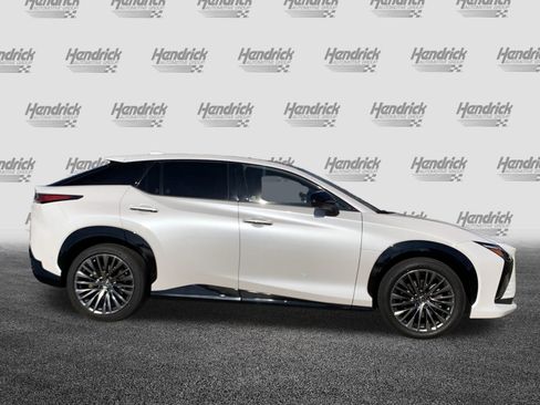 Used 2023 Lexus RZ 450e Premium image 11