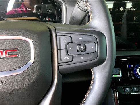 Used 2026 GMC Sierra 2500 AT4 w/ AT4 Premium Plus Package AWD/4WD image 25