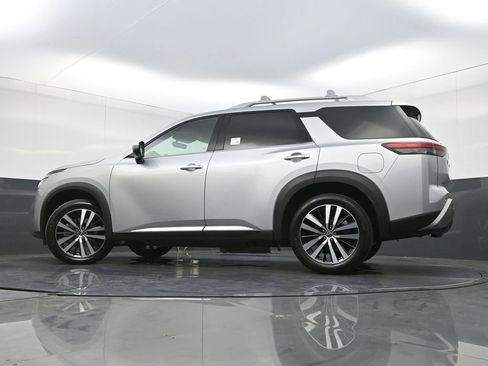 Used 2023 Nissan Pathfinder Platinum FWD image 35
