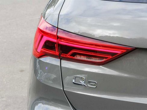 Used 2021 Audi Q3 2.0T Premium w/ Convenience Package image 11