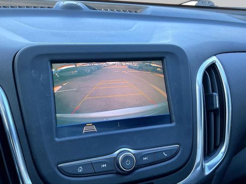 Used 2021 Chevrolet Equinox LT FWD image 24