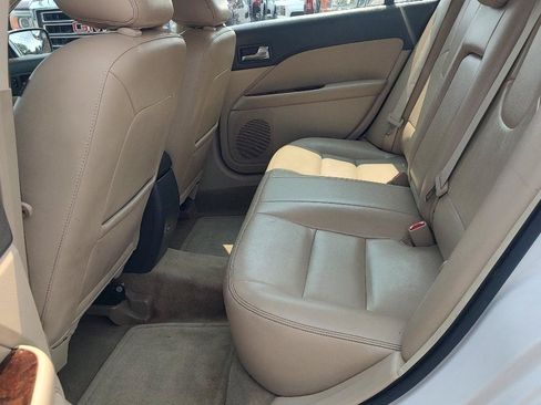 Used 2012 Ford Fusion SEL FWD image 18