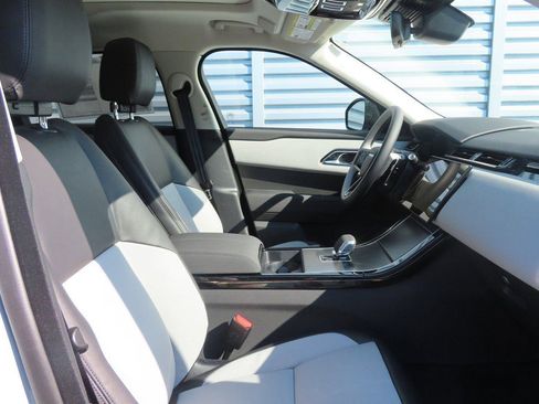 New 2025 Land Rover Range Rover Velar Dynamic SE AWD/4WD image 3