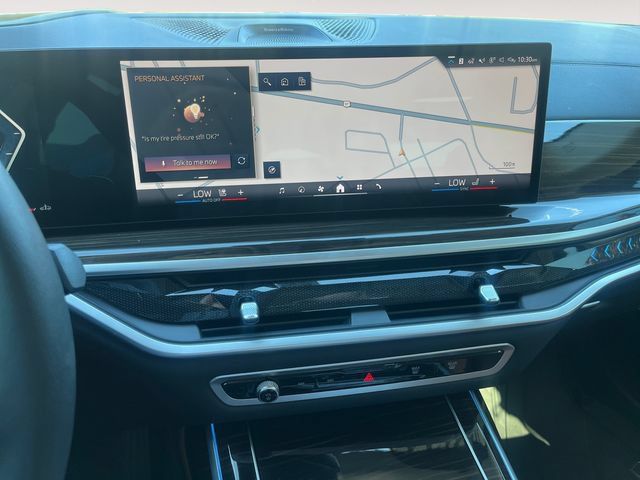 Used 2024 BMW X7 xDrive40i w/ Executive Package AWD/4WD image 15