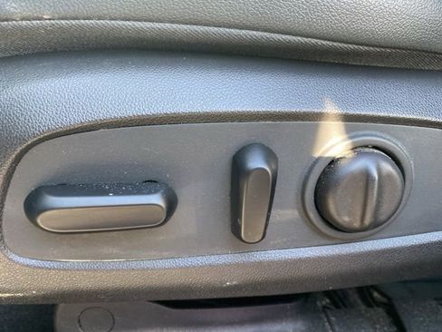Used 2022 Buick Encore GX Preferred w/ Cold Weather Comfort Package AWD/4WD image 15