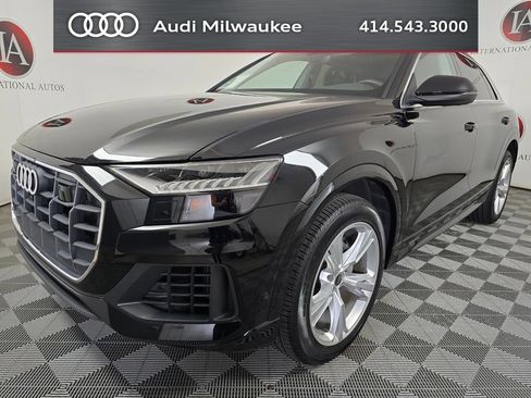Used 2023 Audi Q8 Premium w/ Convenience Package AWD/4WD image 5