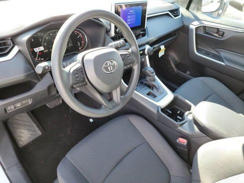 Used 2024 Toyota RAV4 LE AWD/4WD image 19